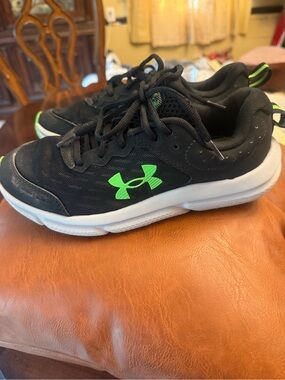 Under Armour Kids Black and Neon Green Athletic Sneakers